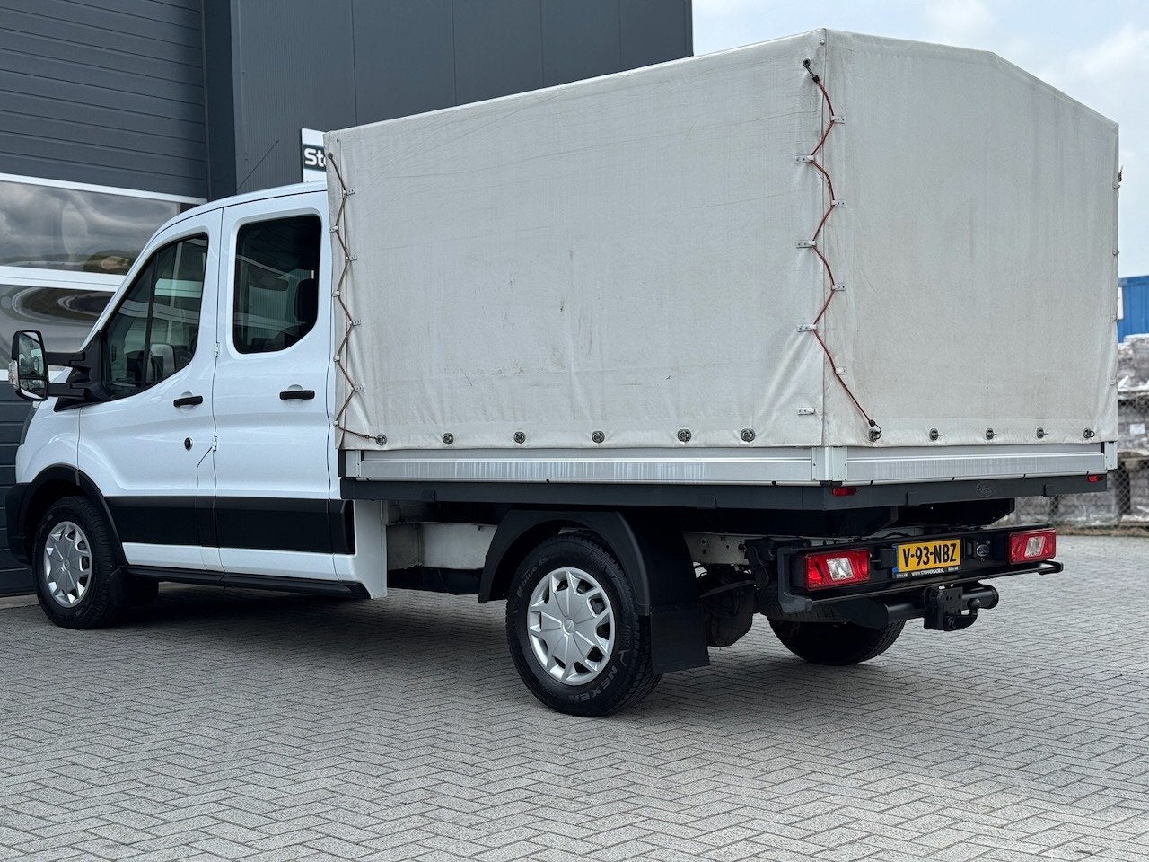 Ford Transit 350 2.0 TDCI L2H1 DC 4WD | Huif | CarPlay | Nav, Auto's, Bestelauto's, Stof, 4 cilinders, Wit, Bedrijf