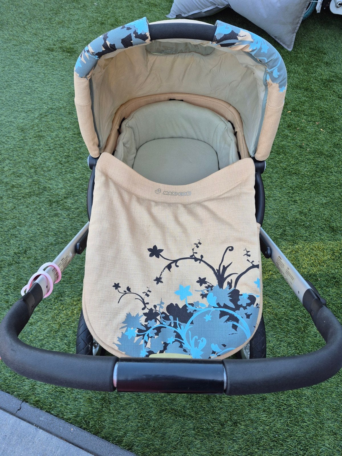 3 in 1 kinderwagen / wandelwagen  incl vele accessoires, Ophalen, Luchtbanden, Zo goed als nieuw, Combiwagen