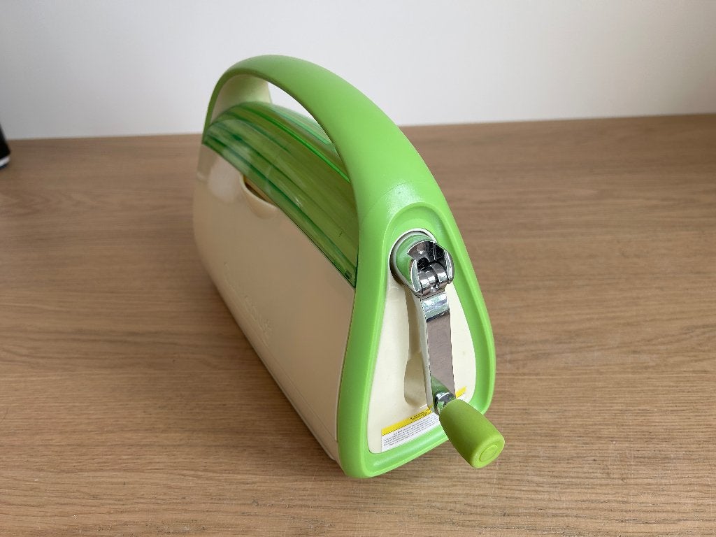 Cuttlebug Snij- en Embossingmachine zonder accessoires, Hobby en Vrije tijd, Ophalen of Verzenden, Gebruikt, Overige thema's, Overige typen