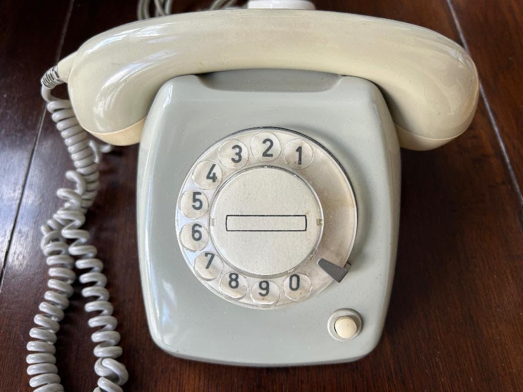 PTT telefoon type T65, Ophalen of Verzenden, Gebruikt, Met draaischijf