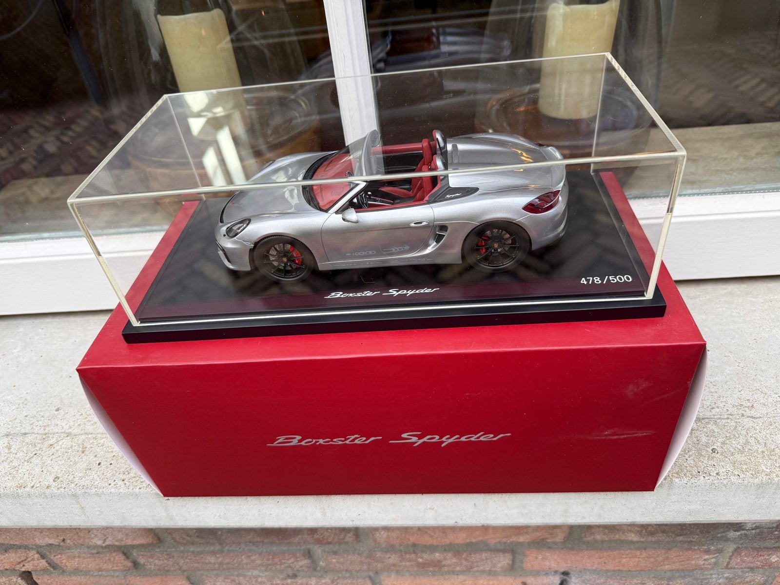 1:18 Porsche Boxster Spyder RS 981 zilver 2017 Spark Dealer, Hobby en Vrije tijd, Overige merken, Auto, Models@sparkmodel.com