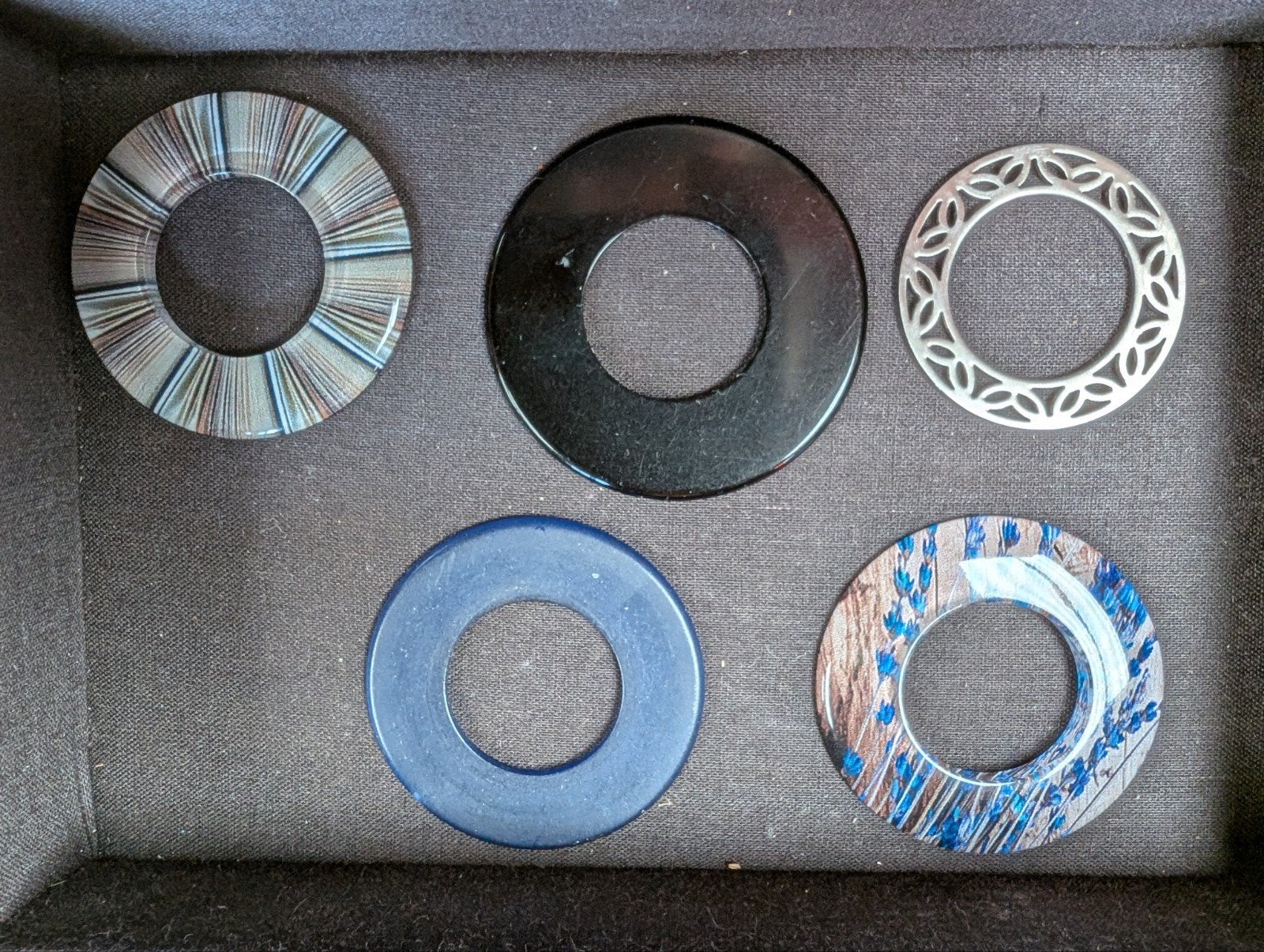 Deja Vu horloge ringen kunststof - diverse kleuren, Sieraden, Tassen en Uiterlijk, Ophalen of Verzenden, Zo goed als nieuw, Kunststof