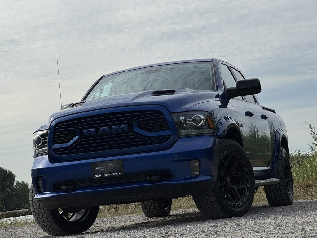 Dodge RAM 1500 SPORT 5.7L V8 WIDEBODY LAGE BIJTELLING, 4PLAY, Auto's, Dodge, Automaat, Gebruikt, 5654 cc, Leder en Stof