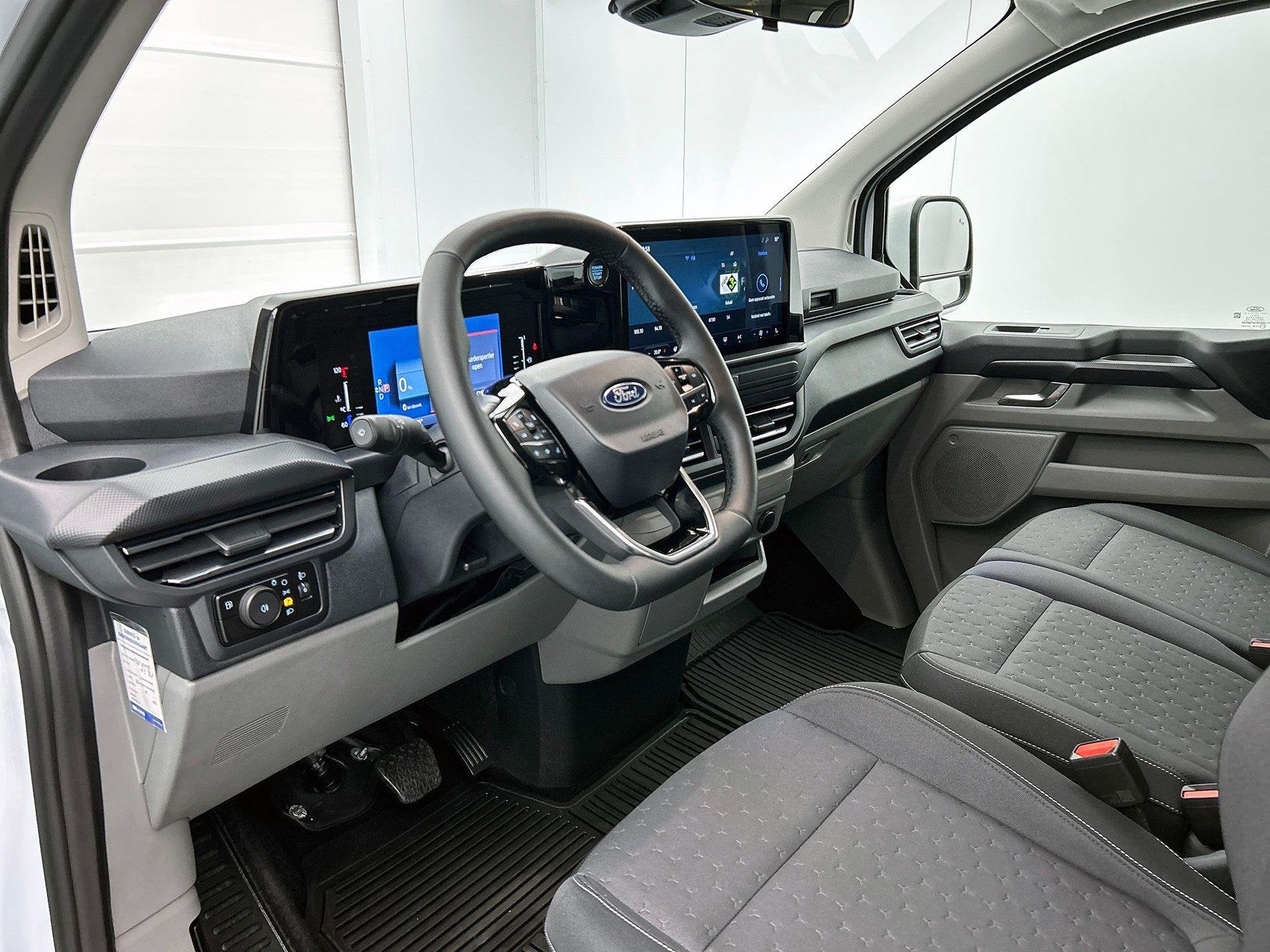 Ford Transit Custom 340 2.5 PHEV L2H1 Limited Automaat Incl., Auto's, Stof, Gebruikt, 1850 kg, Wit