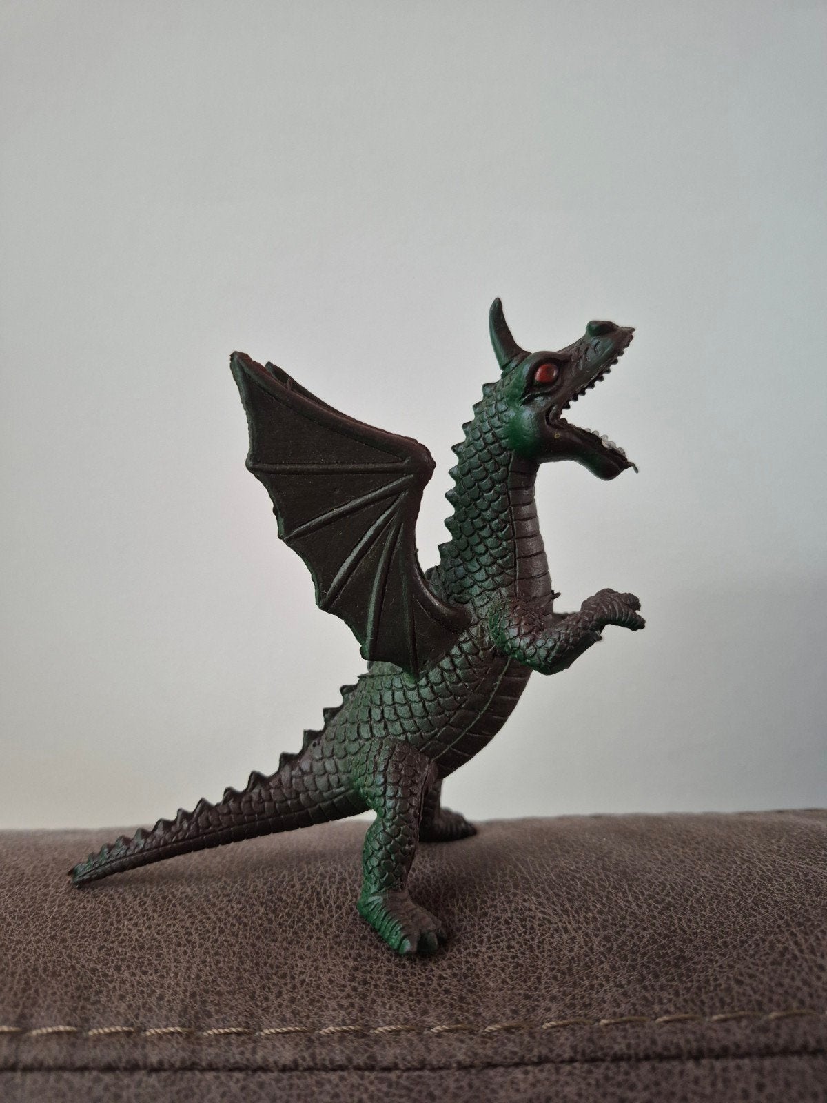 Vintage Draak Speelgoedfiguur met Vleugels, Ophalen of Verzenden, Gebruikt, Jongen of Meisje