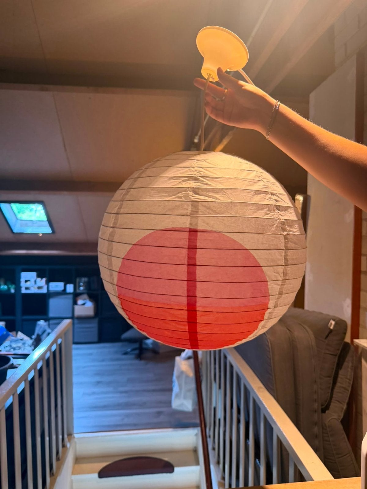 Papieren lampion met rood accent, Ophalen, Gebruikt, Overige materialen, Overige fittingen