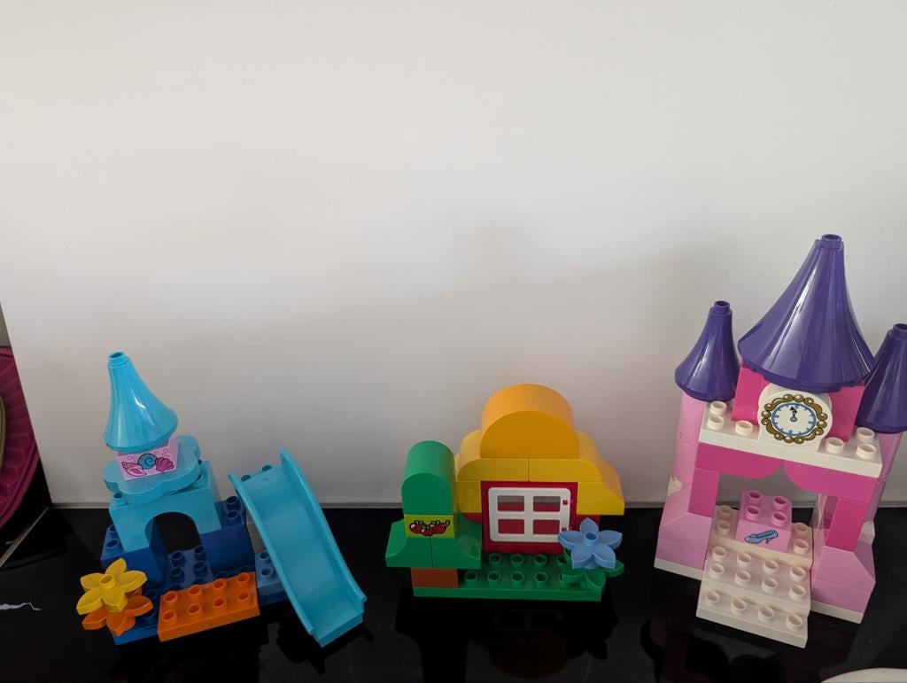 Lego Duplo gebouwtjes, glijbaan, prinsessen toren, Kinderen en Baby's, Speelgoed | Duplo en Lego, Ophalen of Verzenden, Zo goed als nieuw