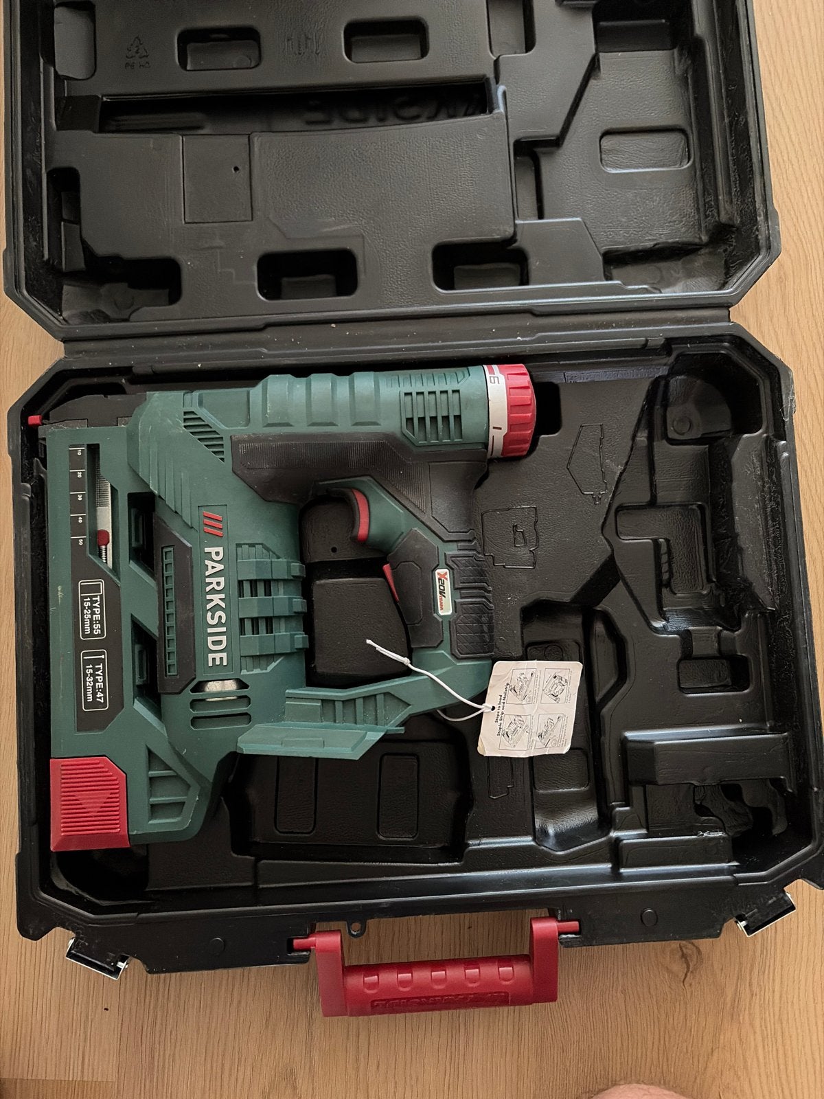 Parkside Tacker/Nietmachine in Koffer - Zo goed als nieuw, Doe-het-zelf en Verbouw, Gereedschap | Handgereedschap, Ophalen of Verzenden