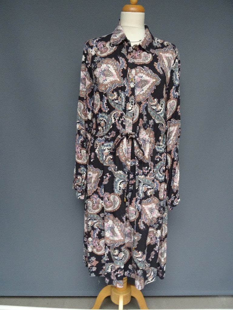 ZOEY maat M, jurk met paisleyprint., Maat 38/40 (M), Overige kleuren, Ophalen of Verzenden, Knielengte