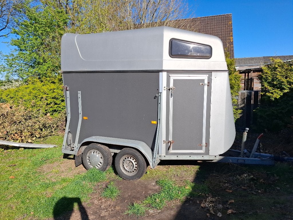 2 paards trailer, Dieren en Toebehoren, Ophalen, Gebruikt, Hout, 2-paards trailer