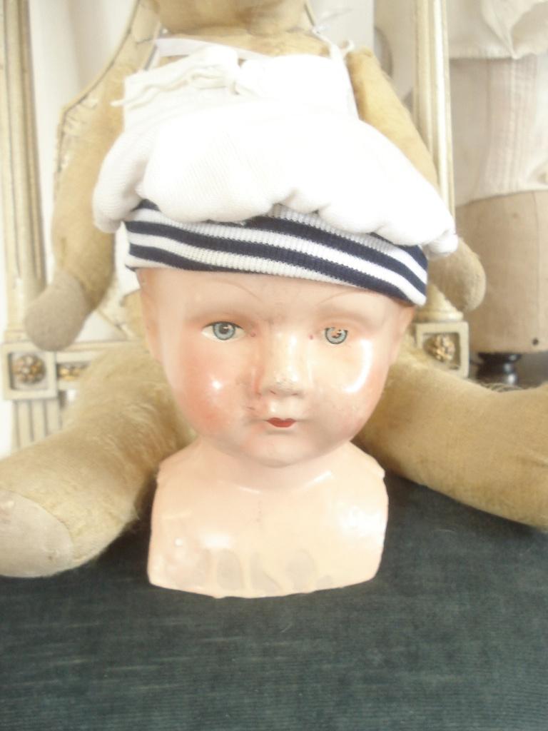 Poppenhoofd..., Antiek en Kunst, Verzenden