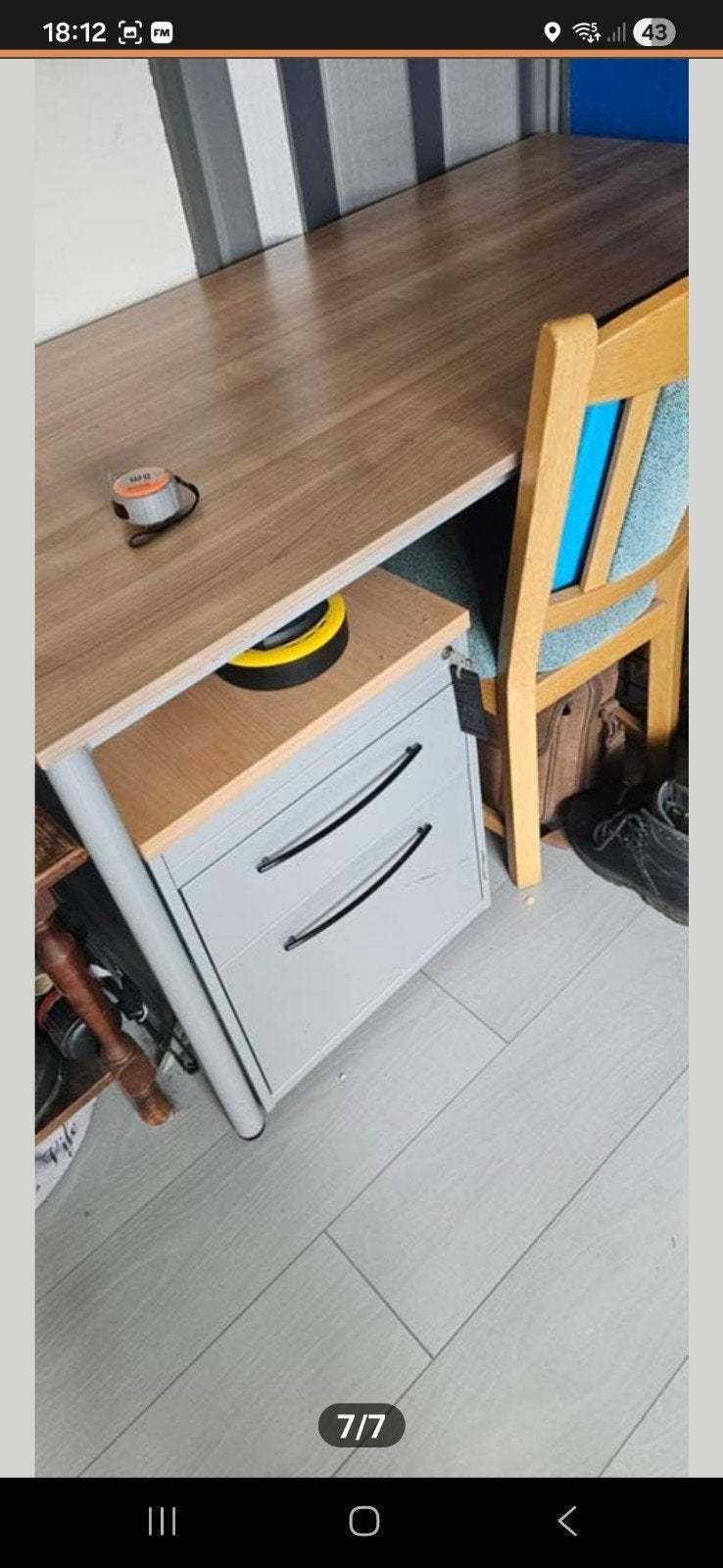 GRATIS kantoortafel met ladekastje, Ophalen
