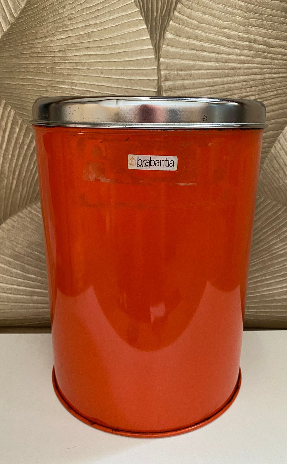 Grote vintage oranje voorraadbus van Brabantia - seventies, Verzamelen, Blikken, Ophalen of Verzenden, Gebruikt, Overige, Overige merken