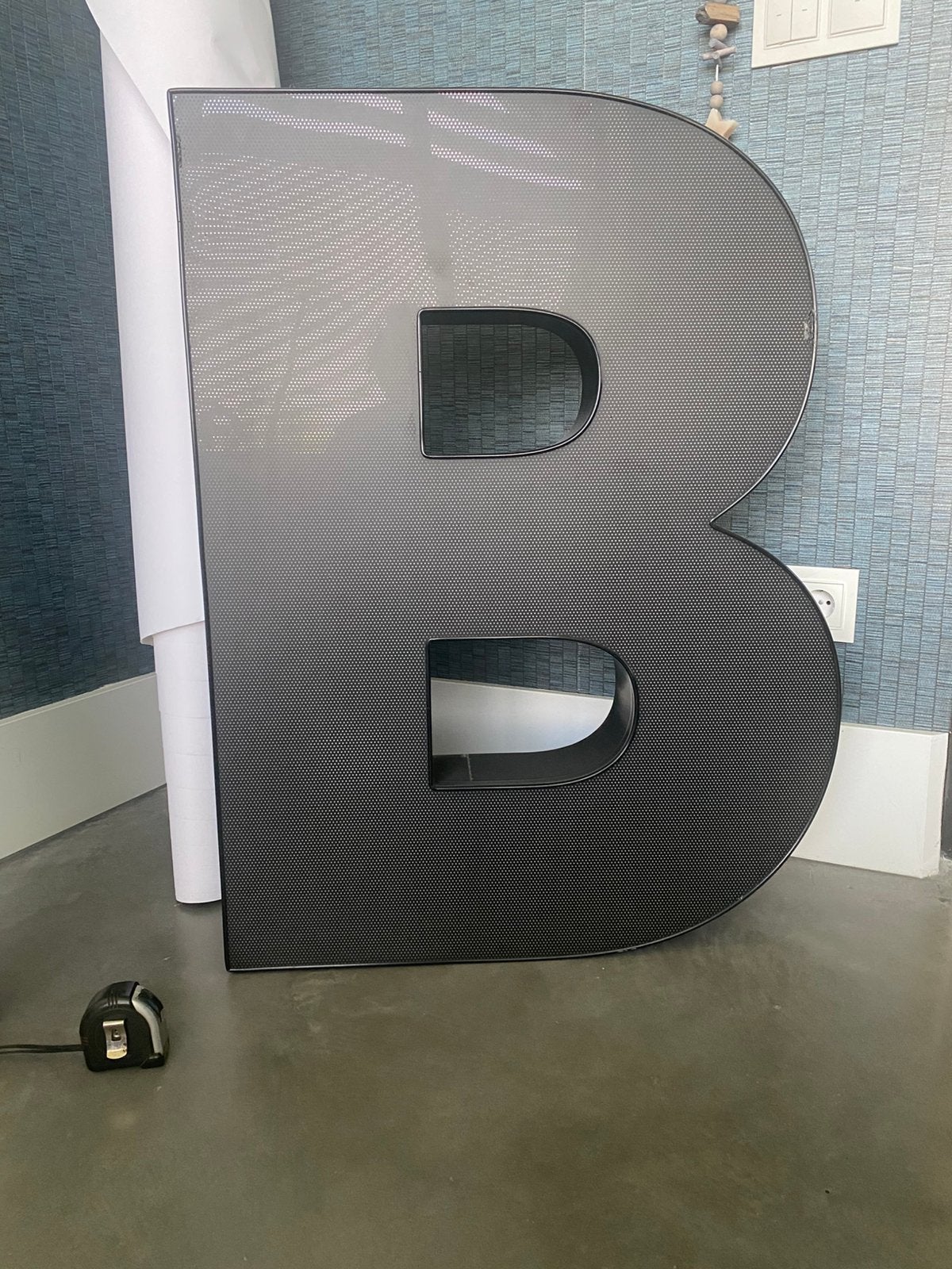 Industriele letter ‘B’, Ophalen