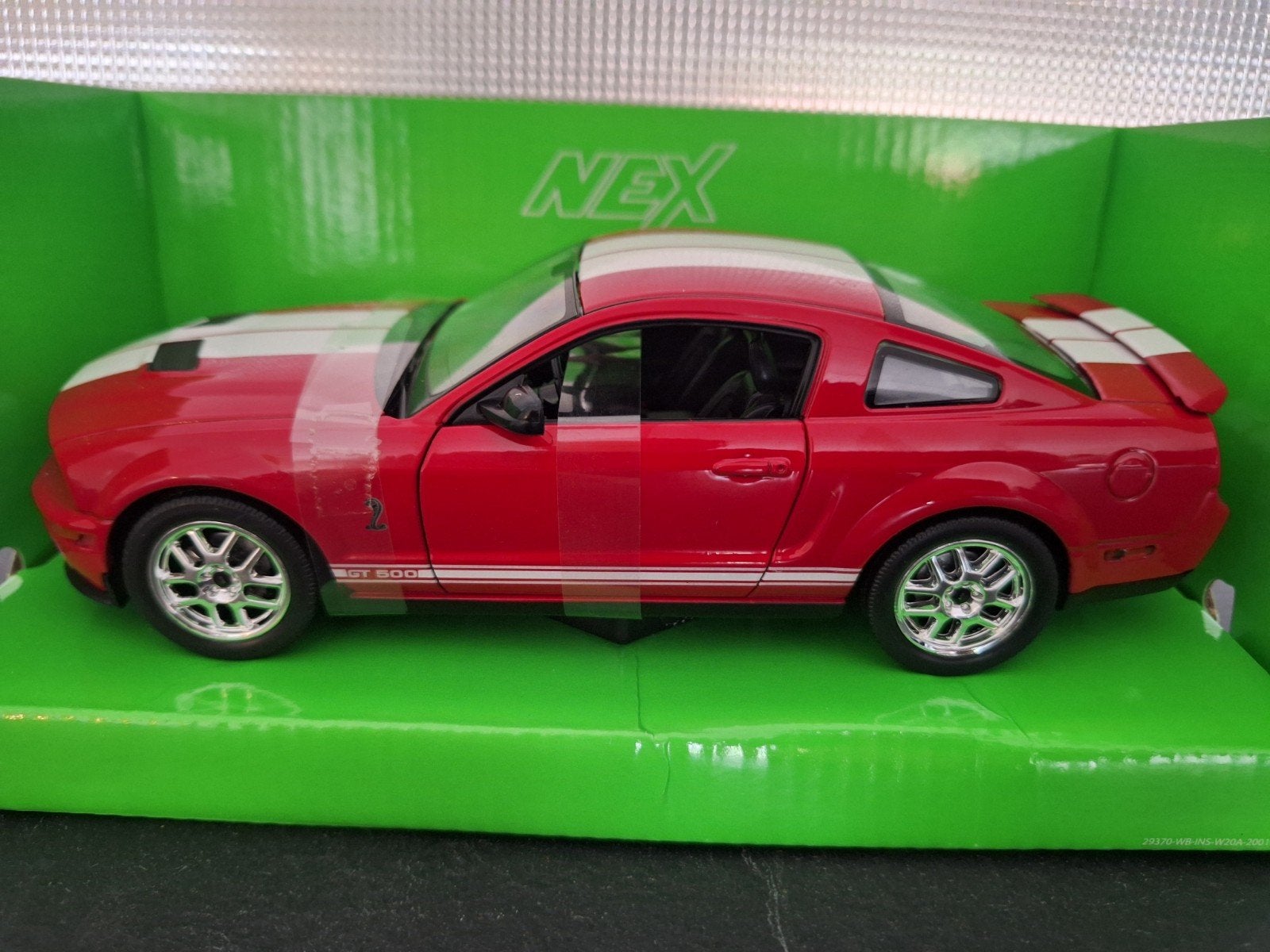 Ford Mustang Shelby Cobra GT 500 Schaal 1:24, Auto, Nieuw, Ophalen of Verzenden, Welly