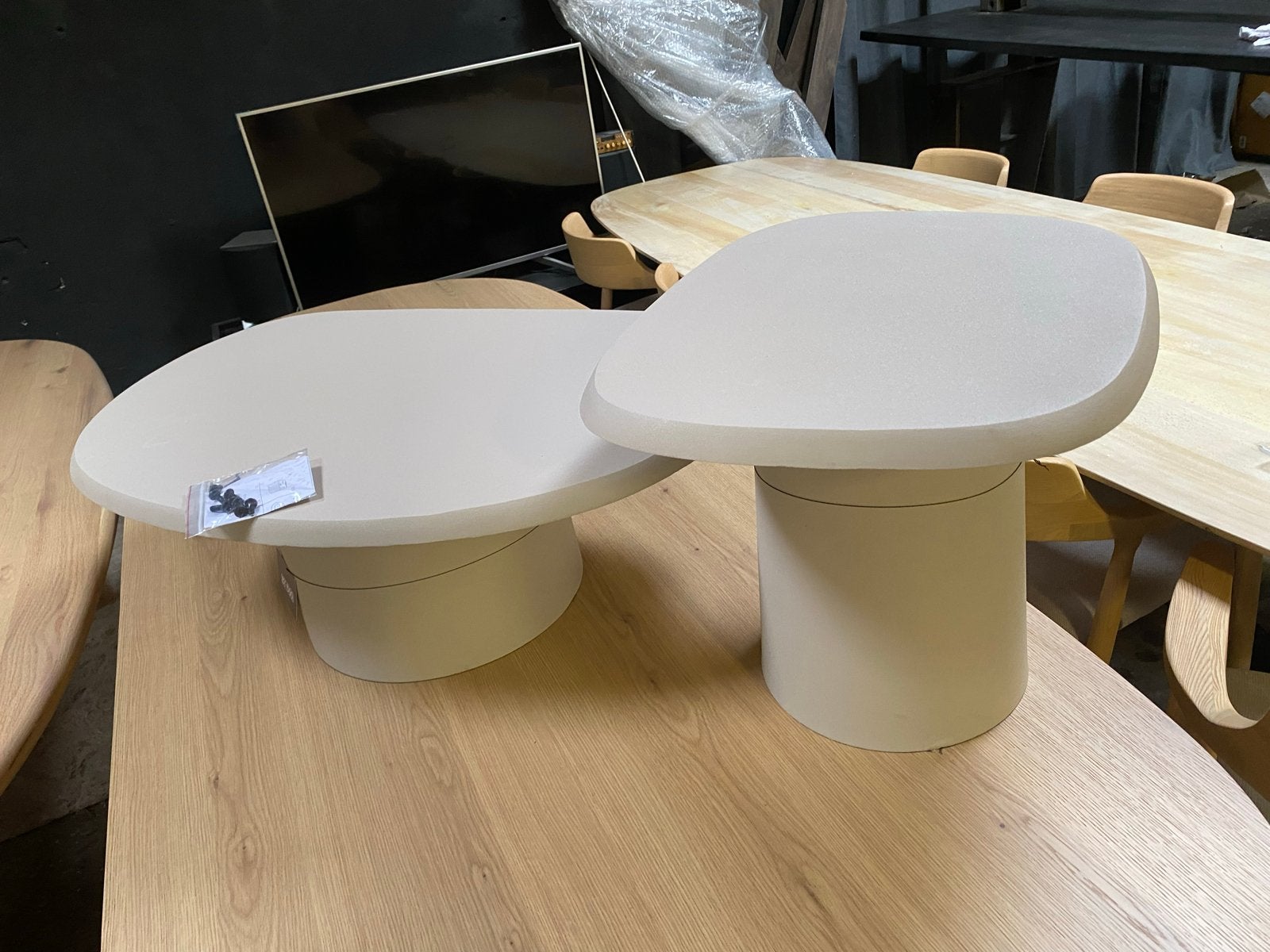 Salontafel set sten nieuw mat beige metaal, Ophalen, Rond, Nieuw, 50 tot 100 cm