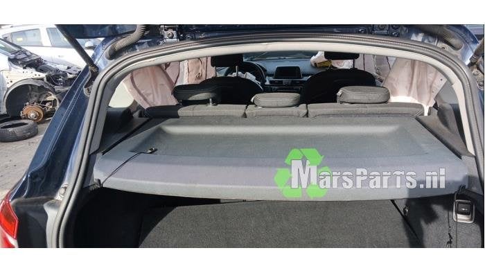 Hoedenplank van een BMW 2-Serie