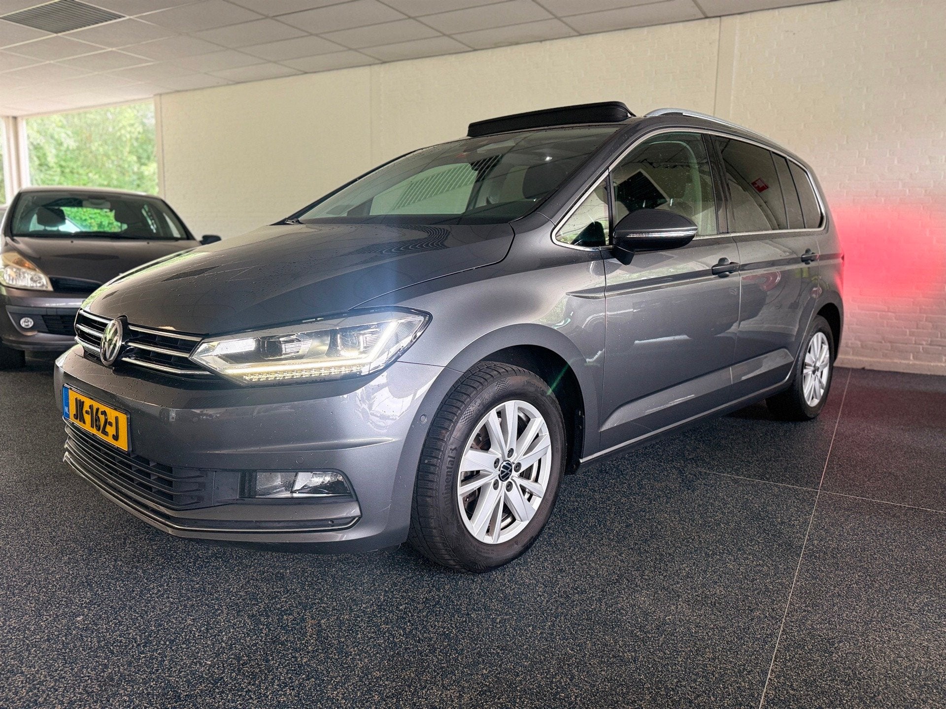 Volkswagen Touran 2.0 TDI SCR Highline 150 PK | Panorama | C, Auto's, Voorwielaandrijving, 4 cilinders, 150 pk, Alcantara