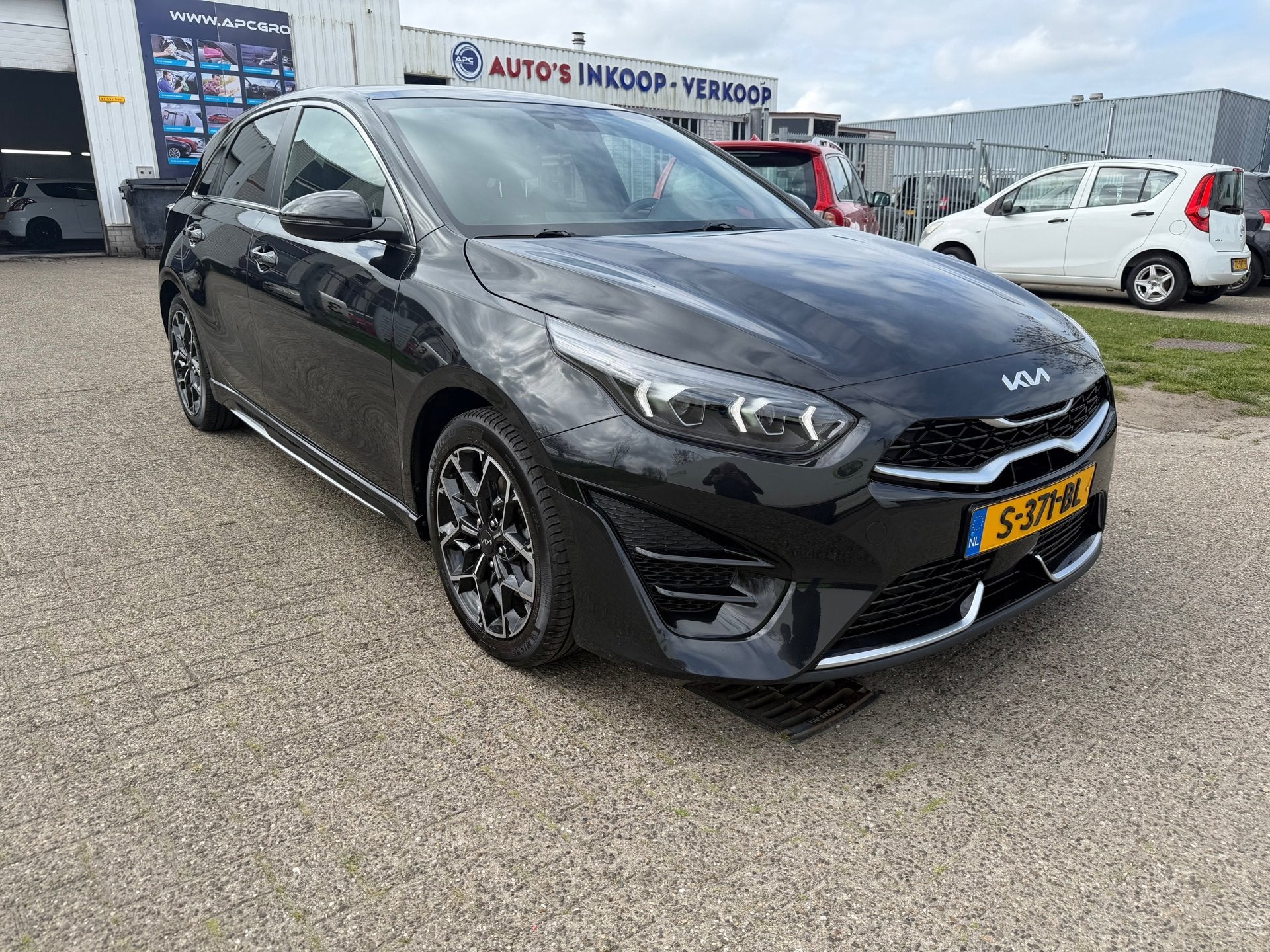 Kia Ceed 1.0 T-GDi GT-Line | PANO | Full Opties, Auto's, Voorwielaandrijving, Gebruikt, Zwart, Origineel Nederlands