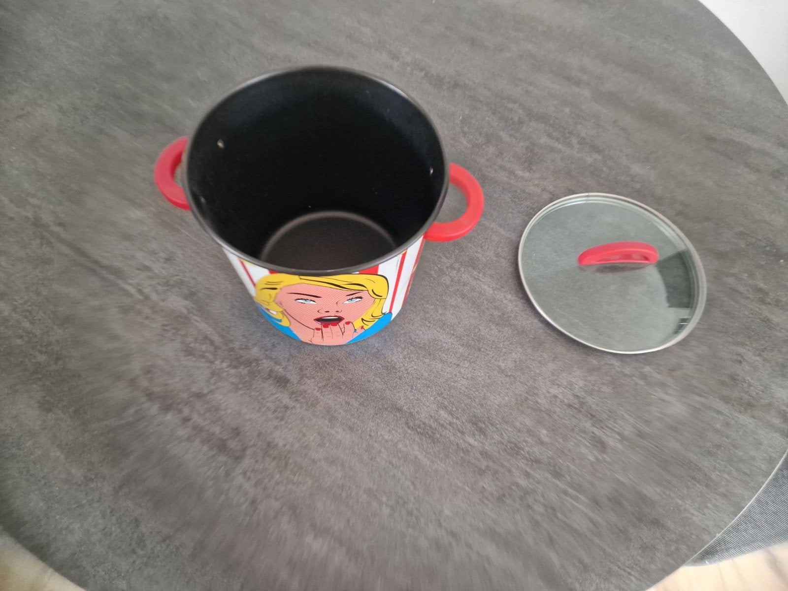 Popcorn/snack bak met deksel - Pop Art design, Overige typen, Ophalen of Verzenden, Zo goed als nieuw, Metaal