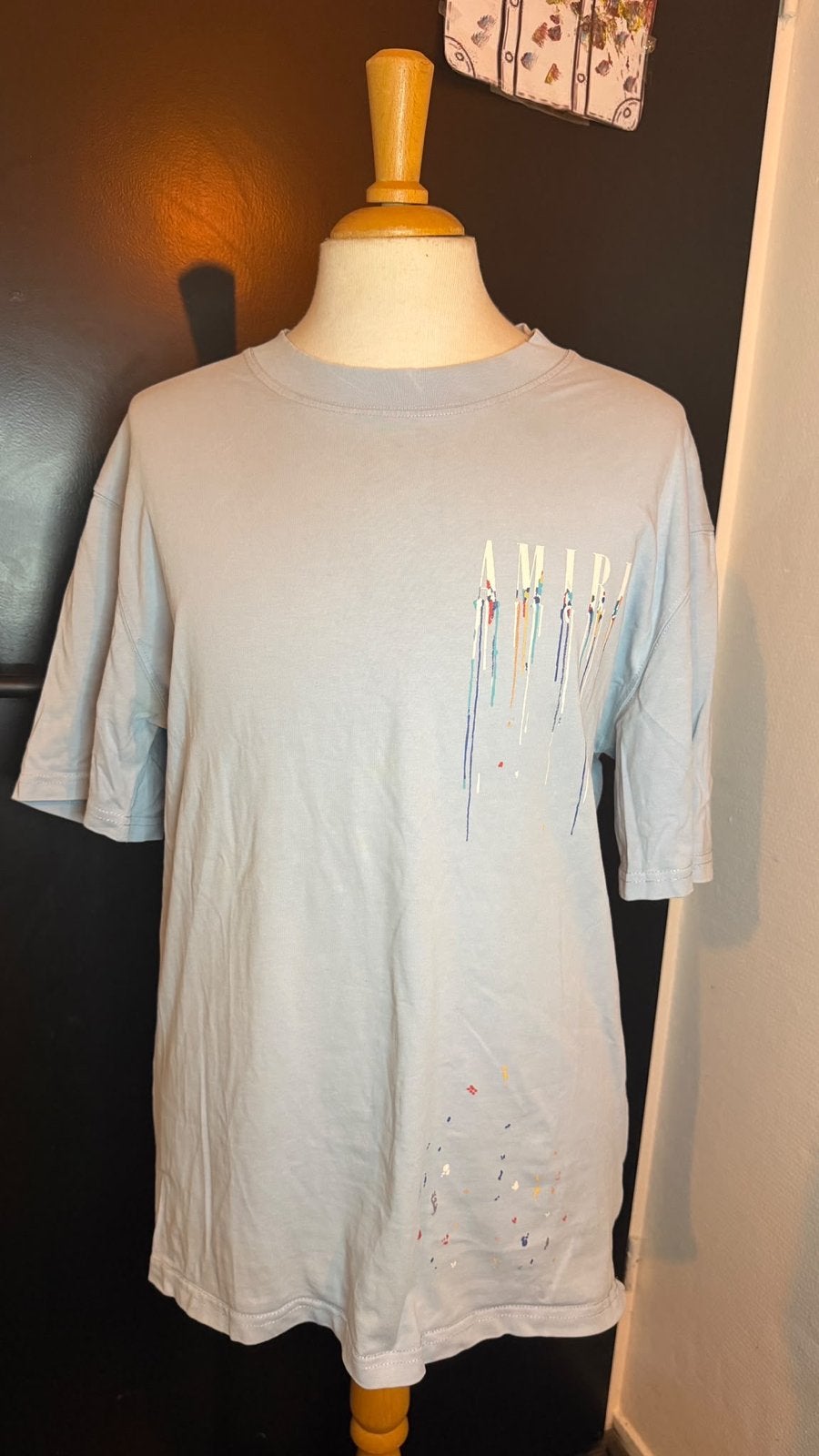 Amiri T-shirt met verfspatten - Lichtblauw, Kleding | Heren, Ophalen of Verzenden, Zo goed als nieuw, Maat 52/54 (L), Blauw