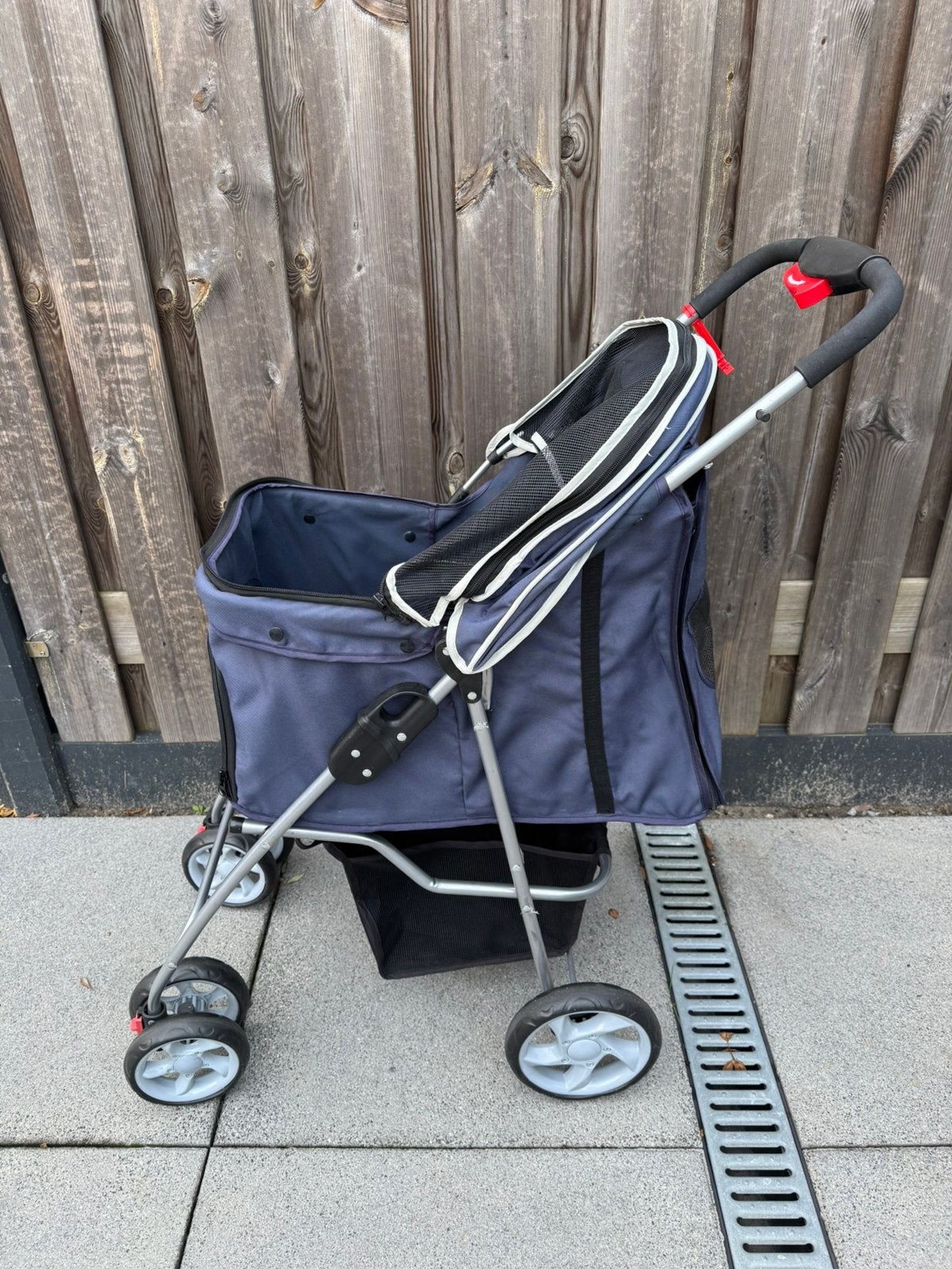 Honden/Katten buggy, Ophalen, Zo goed als nieuw
