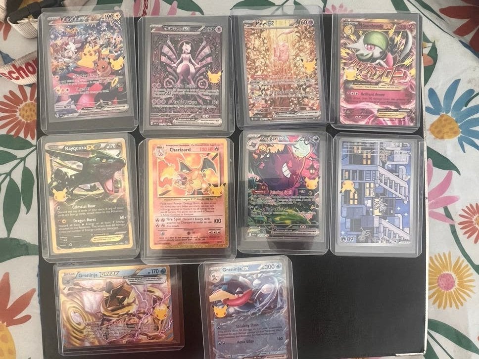 Pokémon Celebrations Kaarten Collectie - Diverse Zeldzame Ka, Ophalen of Verzenden, Zo goed als nieuw, Meerdere kaarten, Foil