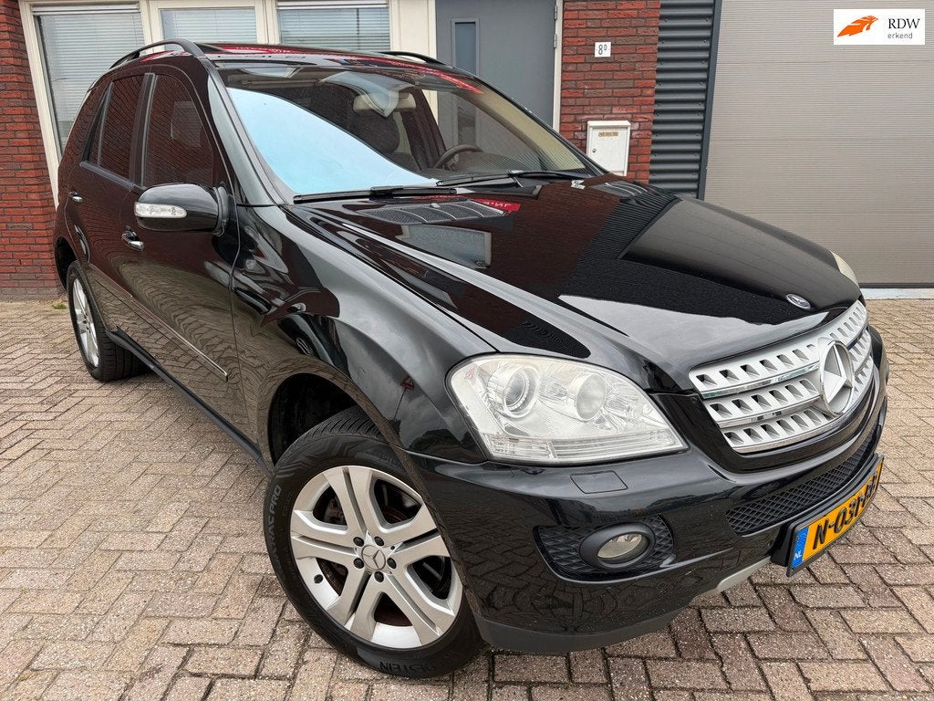 Mercedes-Benz M-klasse 500 / Pano / Leder / Navi / PDC / Cli, Auto's, Mercedes-Benz, Automaat, Gebruikt, Met garantie (alle), Leder en Stof