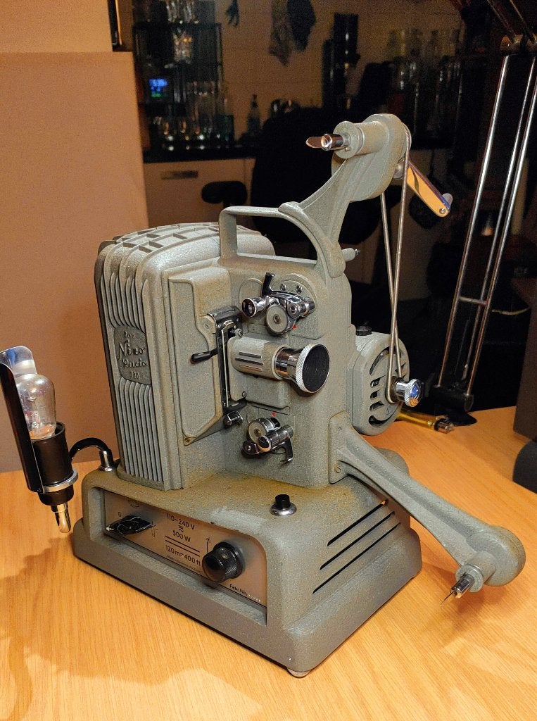 Zeldzame vintage Nizo Lucia 8mm Film Projector - Model 120, Verzenden, 1940 tot 1960, Projector