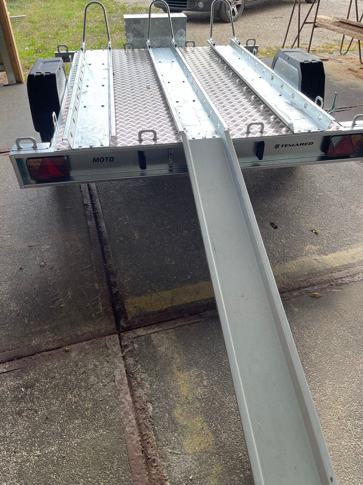 Motortrailer te huur - 35 euro per dag, Ophalen, Zo goed als nieuw
