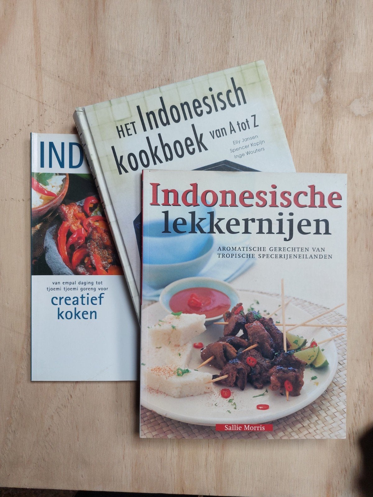 Set van 3 Indonesische kookboeken, Ophalen of Verzenden, Gelezen, Azië en Oosters, Tapas, Hapjes en Dim Sum