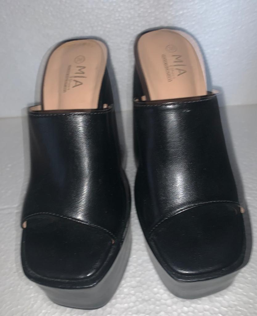 Sexy zwarte blok hakken mt 36 izgst, Zwart, Ophalen of Verzenden, Zo goed als nieuw, Schoenen met hoge hakken