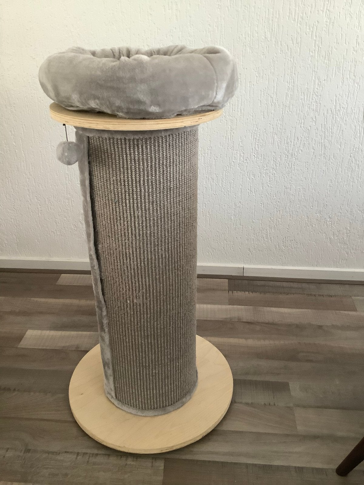 Stevige nauwelijks gebruikte krabpaal €40, Dieren en Toebehoren, Katten-accessoires, Ophalen, Zo goed als nieuw