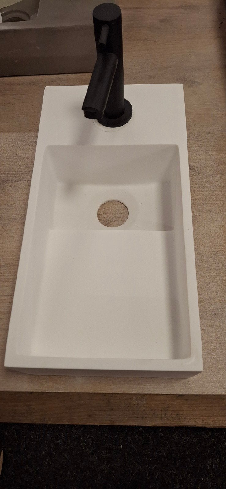 Fonteinwasbakje met kraan, Ophalen, Kraan