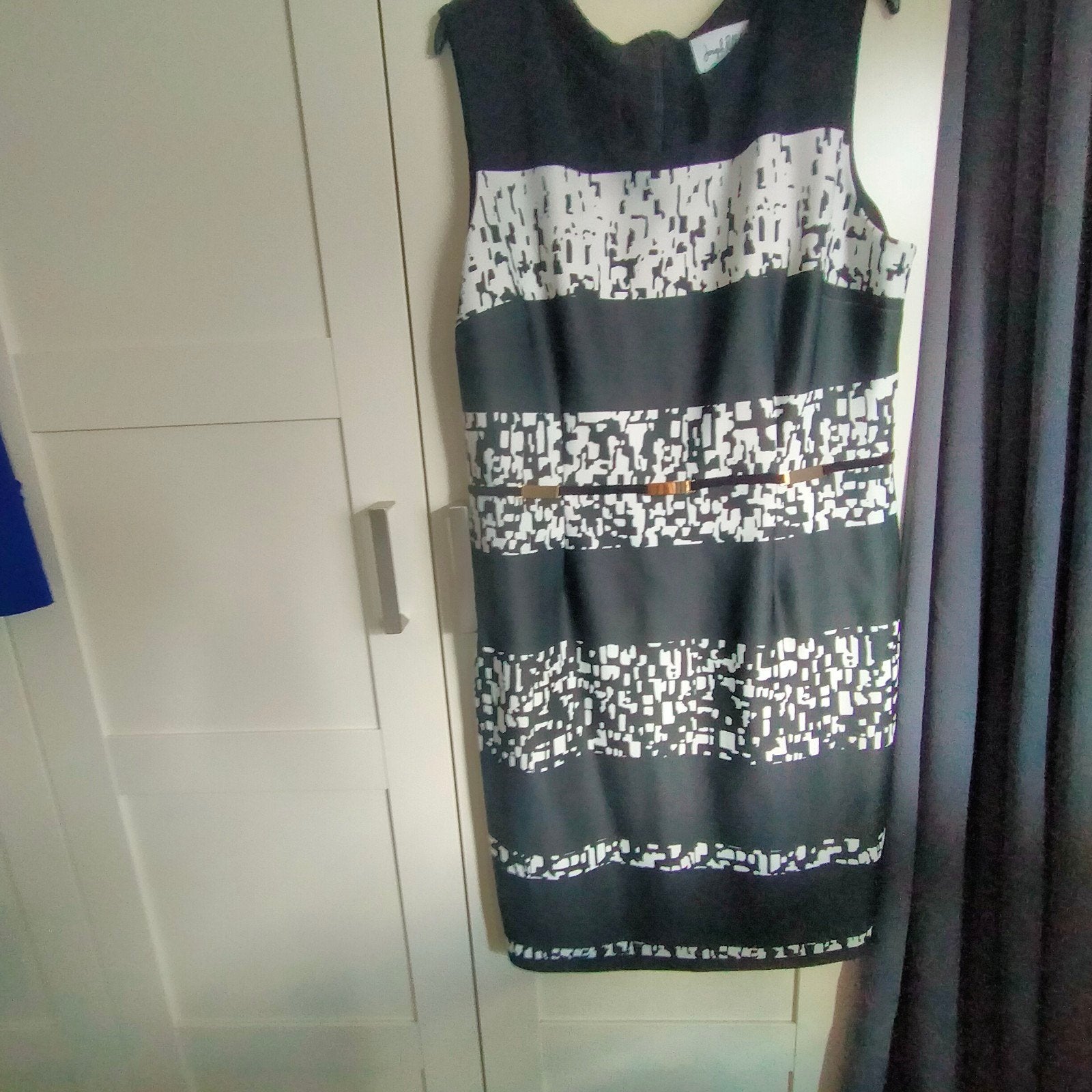 Joseph Ribkoff jurk zwart-wit met gouden details maat46, Kleding | Dames, Zwart, Maat 46/48 (XL) of groter, Joseph Ribkoff, Ophalen of Verzenden