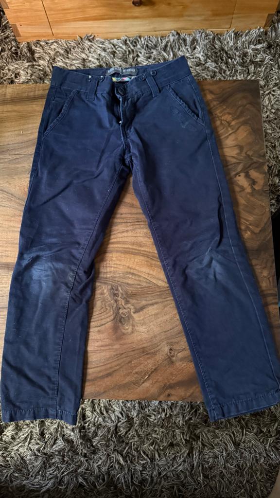 Donkerblauwe broek voor jongens, maat 7/8 jaar, Ophalen of Verzenden, Gebruikt, Jongen