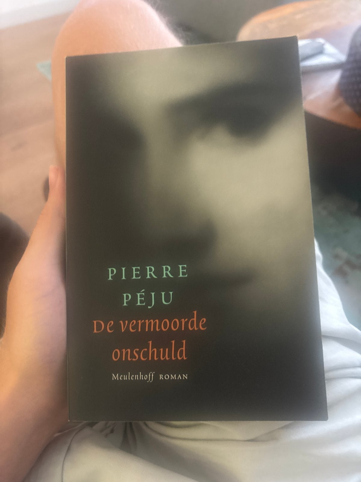 De vermoorde onschuld - Pierre Péju (Roman), Boeken, Ophalen of Verzenden, Zo goed als nieuw, Nederland