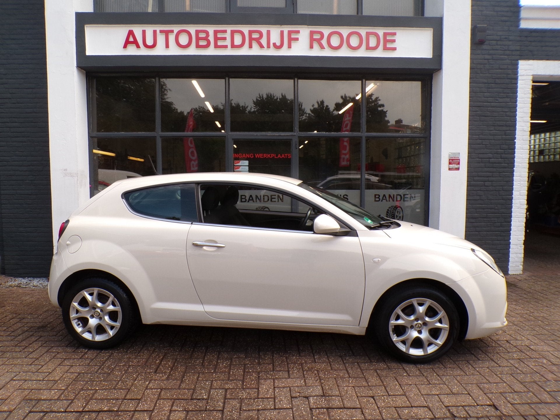 Alfa Romeo MiTo 1.4 Progression NW APK,TOP ONDERHOUDEN!, Auto's, Voorwielaandrijving, Euro 5, Stof, Gebruikt