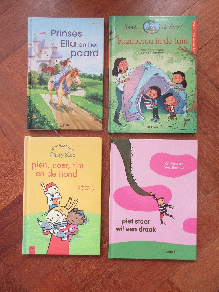 4 x boeken Avi M3 / E3, Boeken, Ophalen of Verzenden, Gelezen, Fictie algemeen