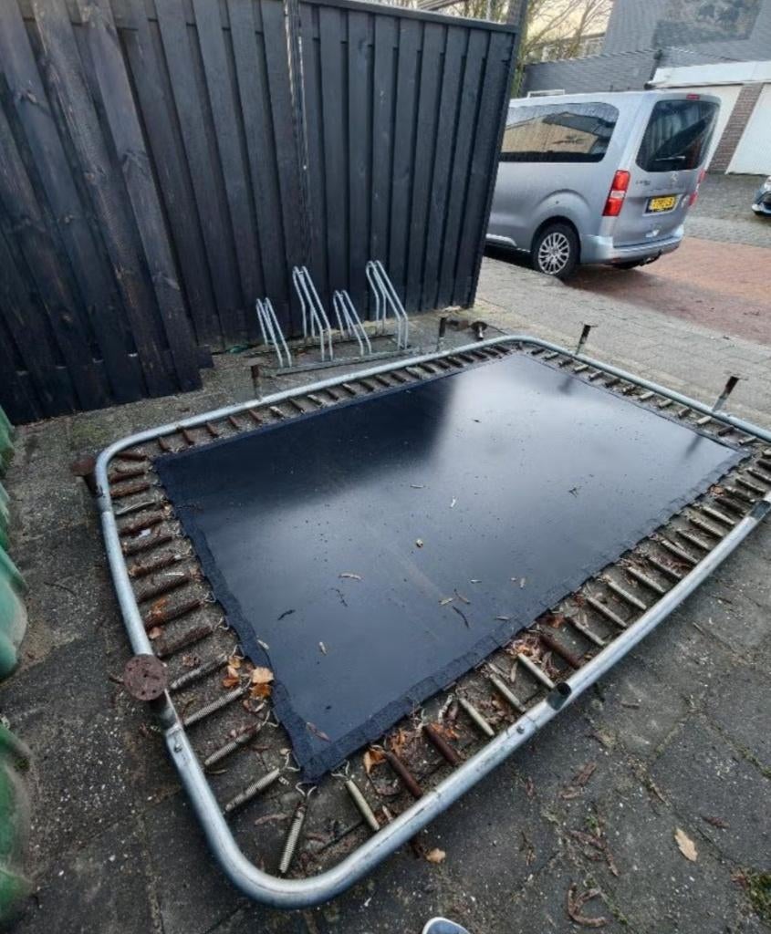 Trampoline Berg 220 x 330 gratis op te halen, Ophalen, Gebruikt