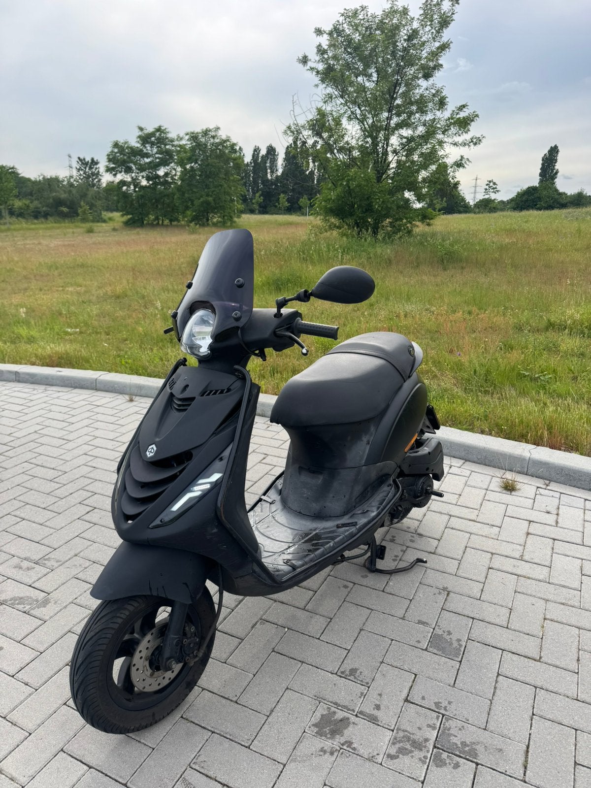 Piaggio zip 4t 50cc 2017 brom, Ophalen, Maximaal 45 km/u, Zip, Zo goed als nieuw
