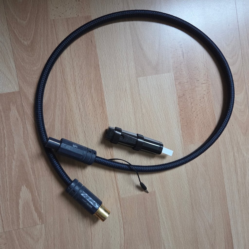 Audioquest Wild AES/EBU digitale interlink met 72v DBS, Ophalen, Gebruikt, Minder dan 2 meter, Interlink-kabel