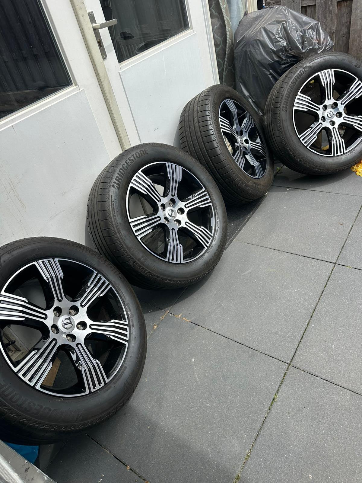 Volvo XC40 EC40 XC60 V90cc 18 inch velgen zomerbanden, Ophalen, 18 inch, Banden en Velgen, 235 mm