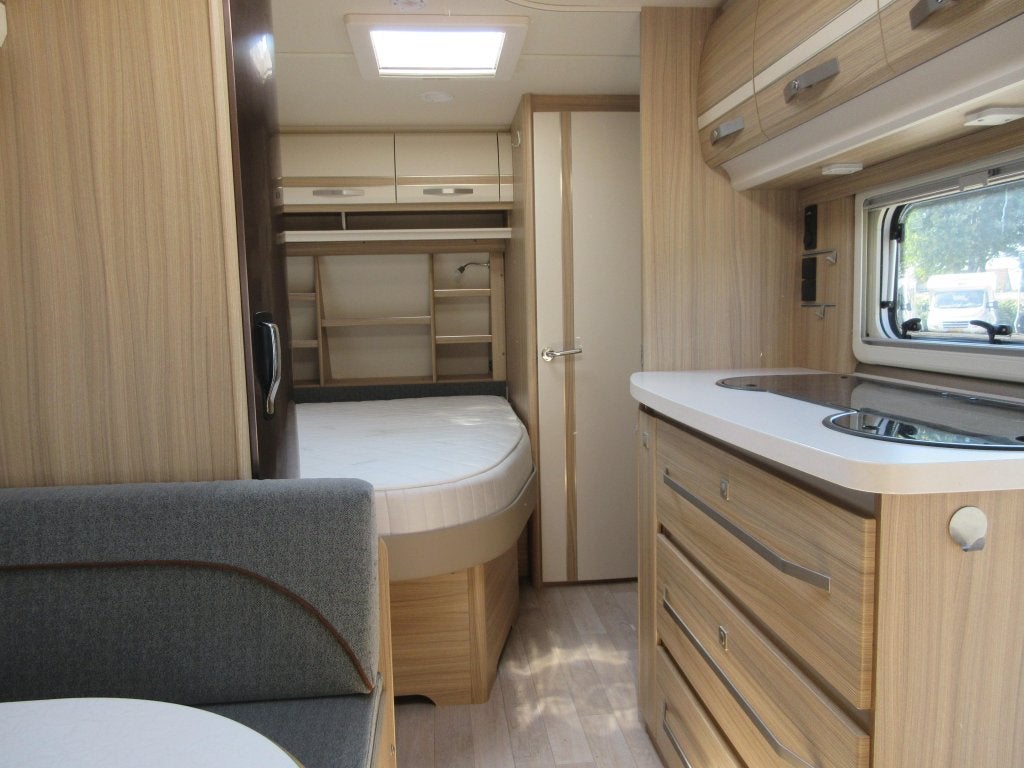 Fendt Bianco Selection 435 SF MOVER LUIFEL THULE TENT, Caravans en Kamperen, Lengtebed, Treinzit, Tot en met 3, Fendt