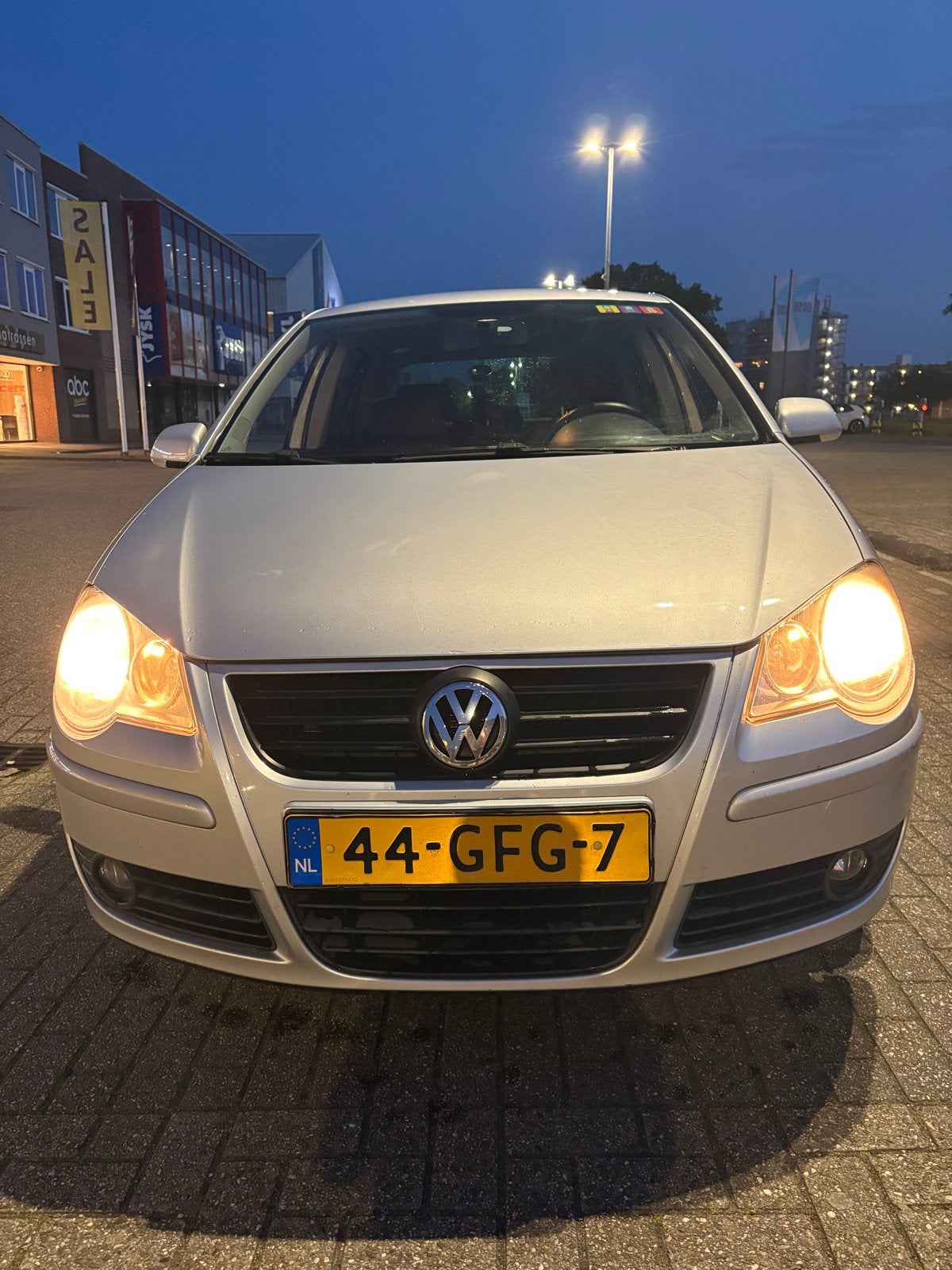 Volkswagen Polo 1.4 16V 59KW 2008 Grijs NAP ✔️🟢, Auto's, Voorwielaandrijving, 40 €/maand, Zwart, 4 cilinders