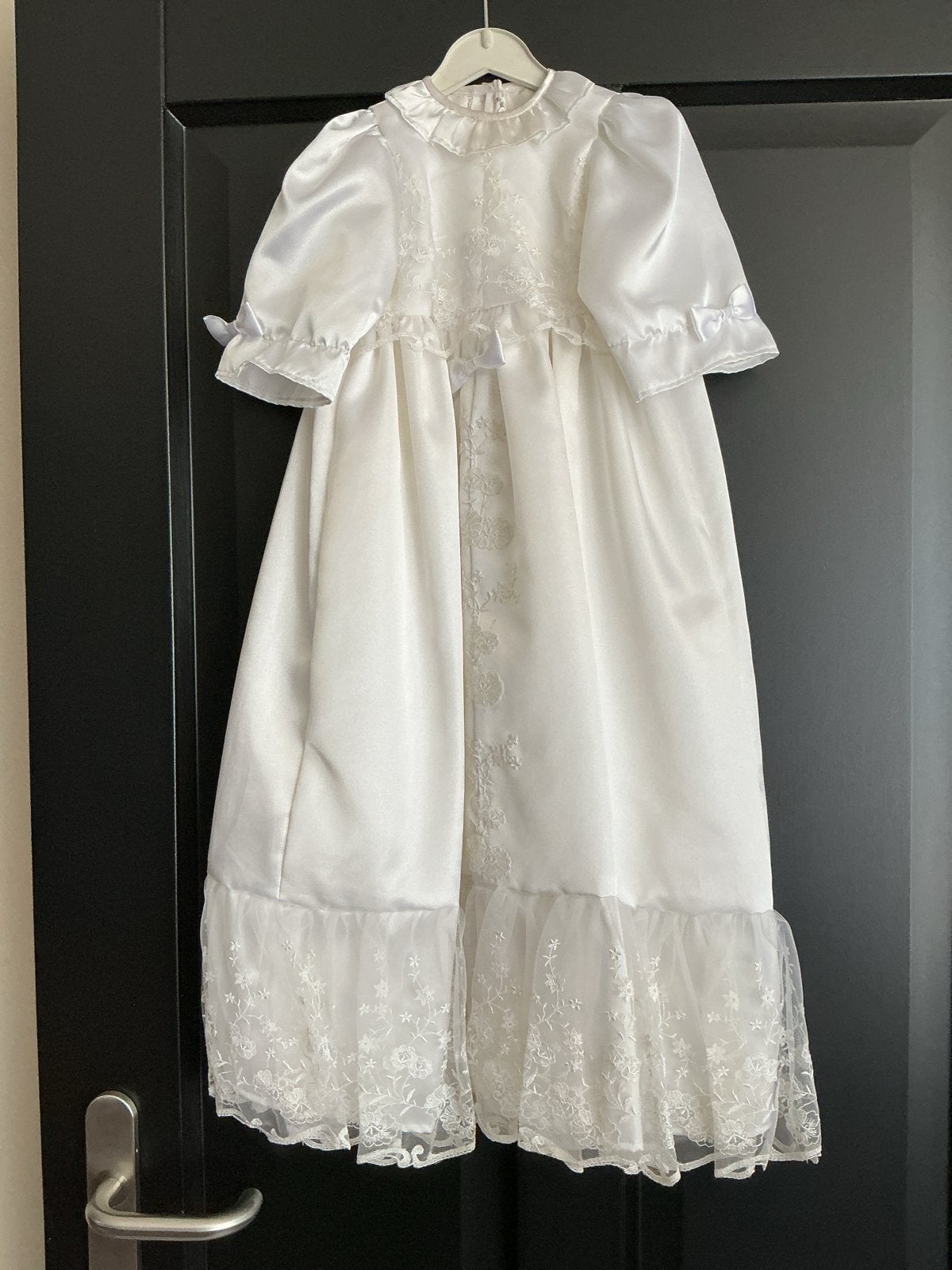 Wie heeft interesse in Prachtige witte doopjurk met kant, Kinderen en Baby's, Ophalen of Verzenden, Zo goed als nieuw, Jongetje of Meisje