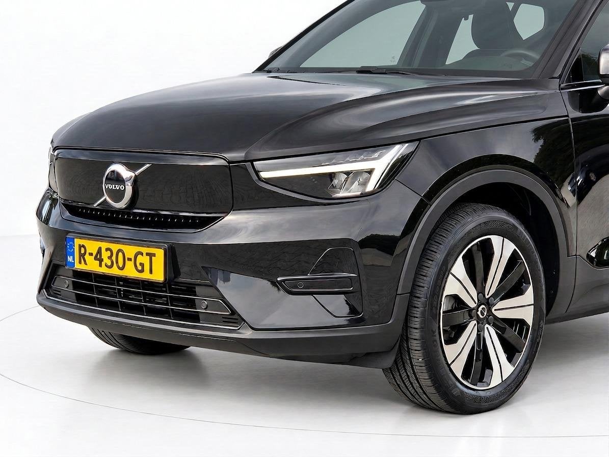Foto 2 van Volvo XC40 Recharge Plus 70 kWh CAMERA EL. ACHTERKLEP