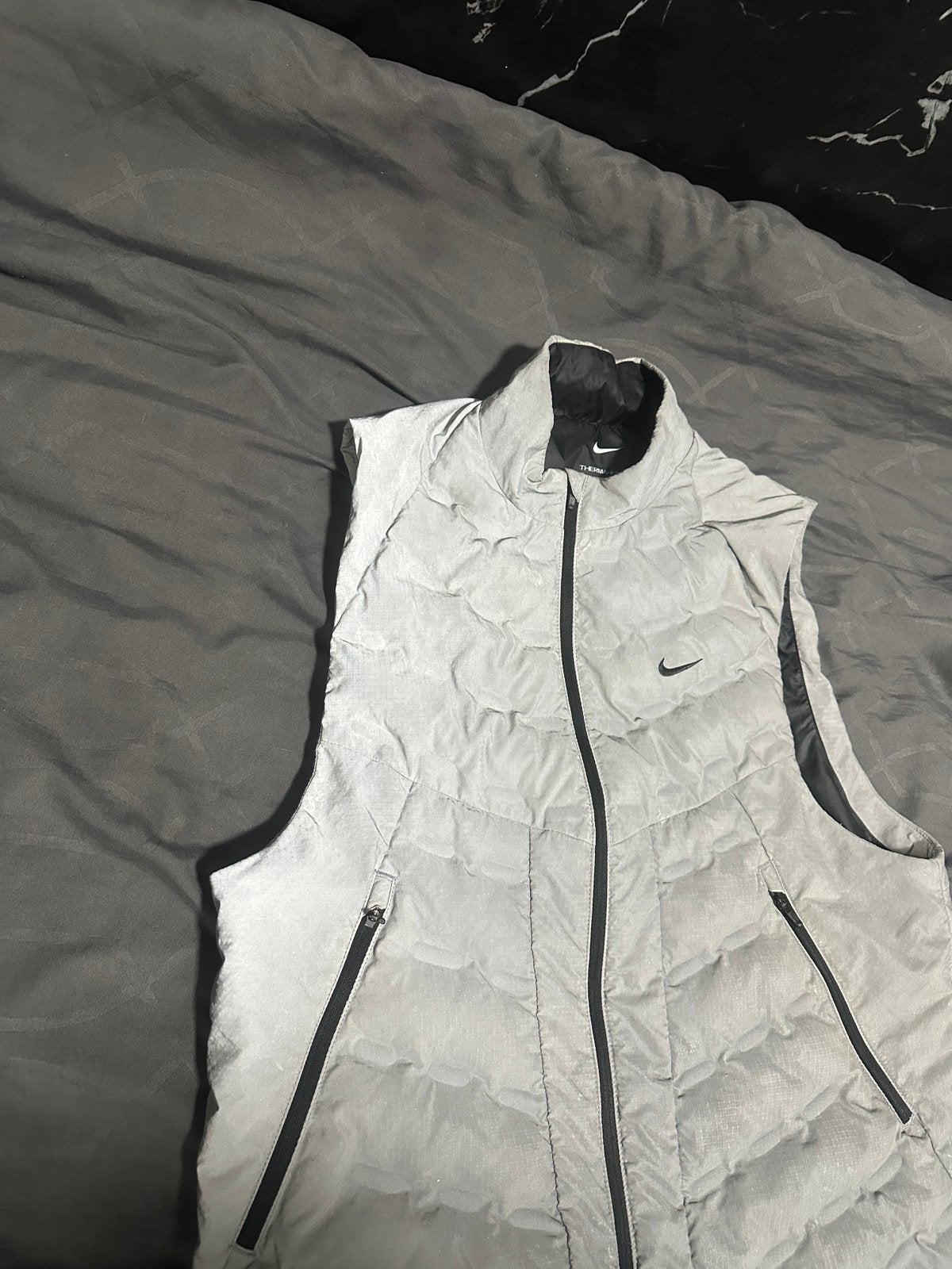 Nike Running Division Therma-Fit Adv Reflective Running Vest, Ophalen of Verzenden, Zo goed als nieuw, Maat 48/50 (M), Grijs