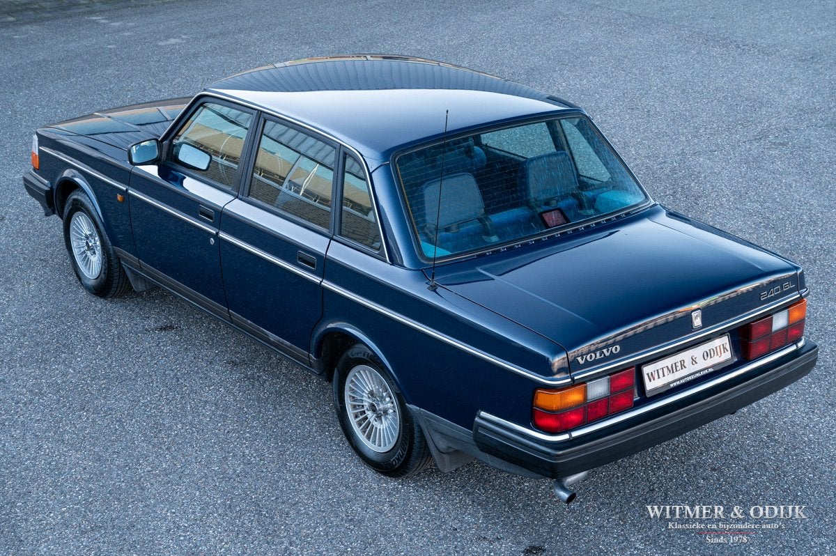 Volvo 240 2.3 GL automaat 135.000km (bj 1992), Auto's, Automaat, Dealer onderhouden, Gebruikt, 4 cilinders