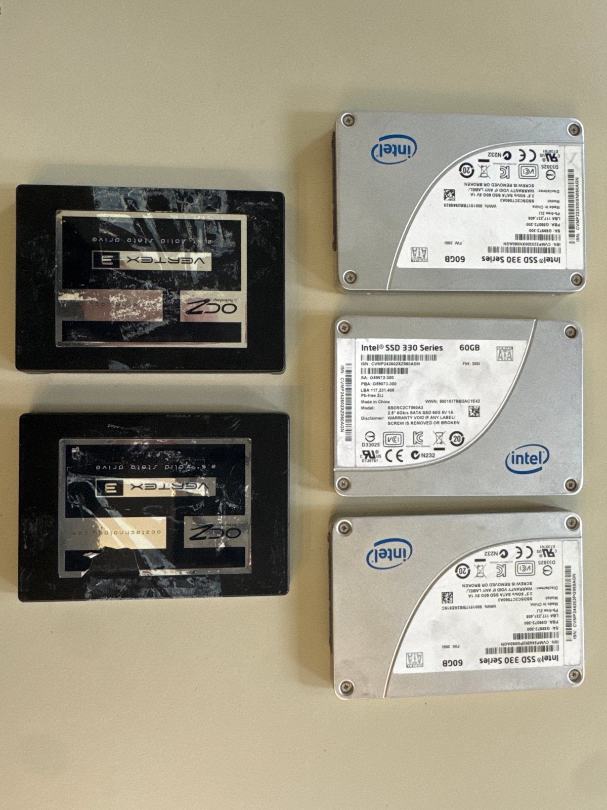 5x SSD 60GB (3x Intel 330 Series, 2x OCZ Vertex 3), Intern, Gebruikt, Server, Ophalen of Verzenden